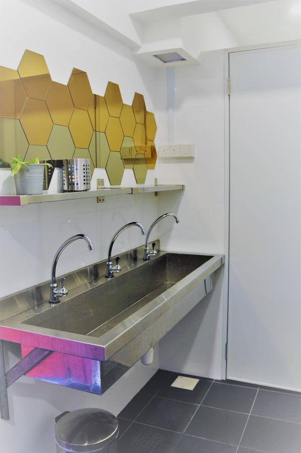Beary Nice Pod Hostel Сингапур Екстериор снимка