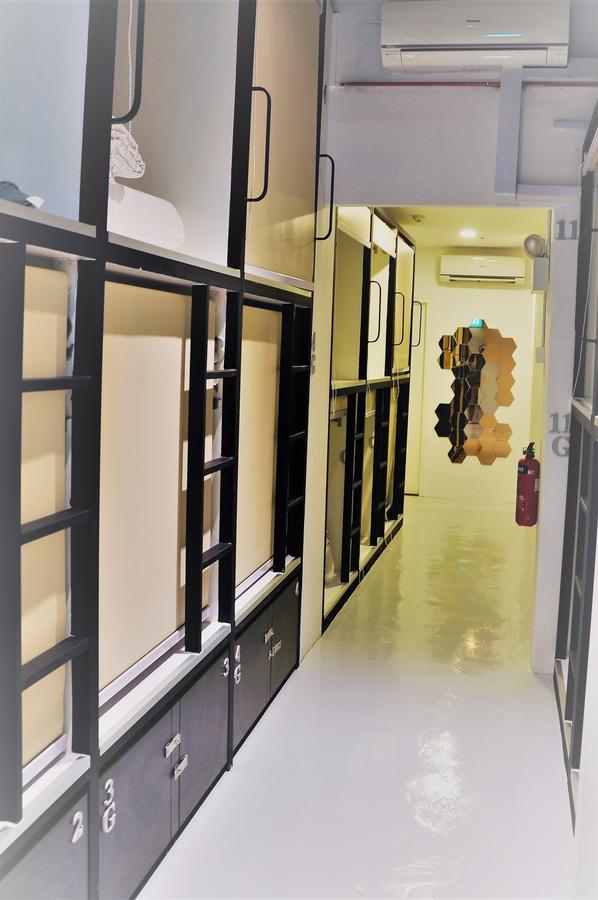 Beary Nice Pod Hostel Сингапур Екстериор снимка